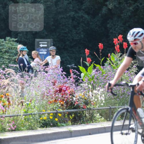 08.09.2024 - Stadtparktriathlon Zöllner http://msf.ph/oto/6995350 08.09.2024 12:07:02 Radfahren 572, 676, 679, 744, 845 meine-sportfotos.de