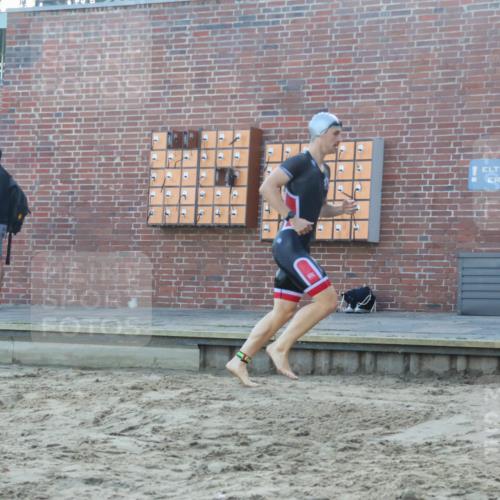 08.09.2024 - Stadtparktriathlon Luisa Fischer http://msf.ph/oto/6995360 08.09.2024 08:45:13 Schwimmen 53, 87 meine-sportfotos.de