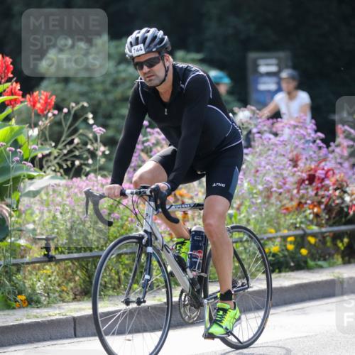 08.09.2024 - Stadtparktriathlon Zöllner http://msf.ph/oto/6995371 08.09.2024 12:07:13 Radfahren 744 meine-sportfotos.de