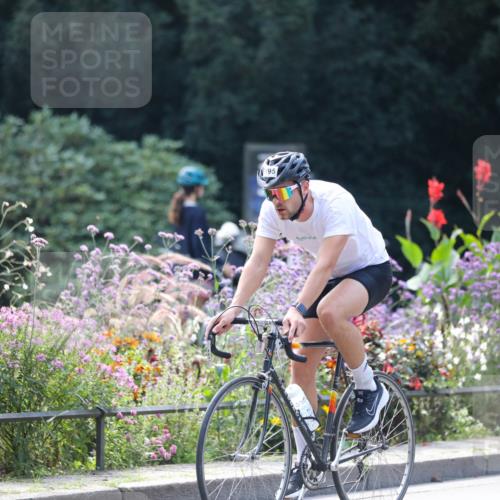 08.09.2024 - Stadtparktriathlon Zöllner http://msf.ph/oto/6995382 08.09.2024 12:07:36 Radfahren 673, 752, 754, 791, 795, 809, 832 meine-sportfotos.de