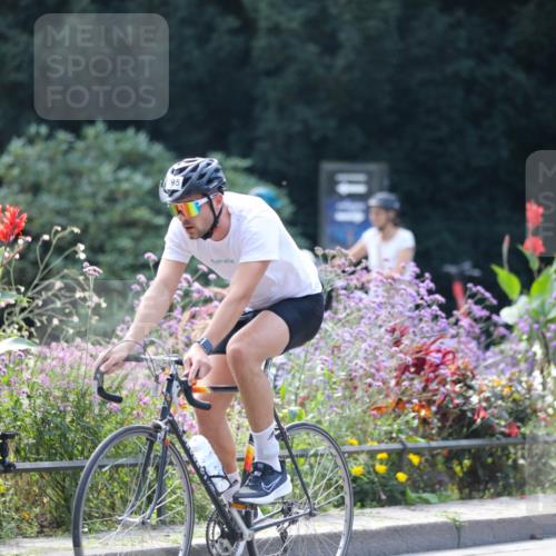 08.09.2024 - Stadtparktriathlon Zöllner http://msf.ph/oto/6995384 08.09.2024 12:07:37 Radfahren 673, 752, 754, 764, 791, 795, 809, 832 meine-sportfotos.de