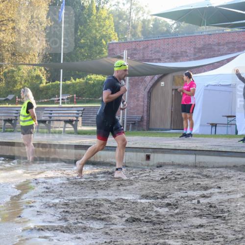 08.09.2024 - Stadtparktriathlon Luisa Fischer http://msf.ph/oto/6995428 08.09.2024 08:45:31 Schwimmen 11, 17, 49 meine-sportfotos.de