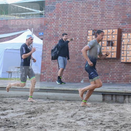 08.09.2024 - Stadtparktriathlon Luisa Fischer http://msf.ph/oto/6995491 08.09.2024 08:45:42 Schwimmen 11, 49, 59, 75 meine-sportfotos.de