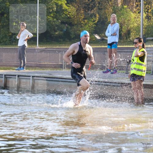 08.09.2024 - Stadtparktriathlon Luisa Fischer http://msf.ph/oto/6995503 08.09.2024 08:45:47 Schwimmen 49, 59, 75 meine-sportfotos.de