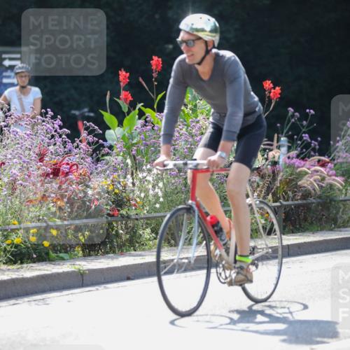 08.09.2024 - Stadtparktriathlon Zöllner http://msf.ph/oto/6995535 08.09.2024 12:09:16 Radfahren 751, 771 meine-sportfotos.de