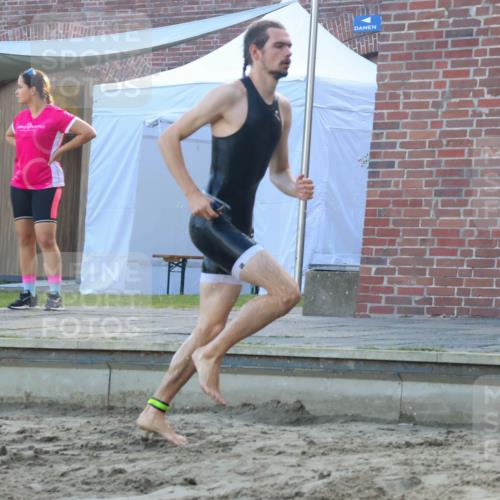 08.09.2024 - Stadtparktriathlon Luisa Fischer http://msf.ph/oto/6995551 08.09.2024 08:45:59 Schwimmen 5, 32, 51, 56 meine-sportfotos.de