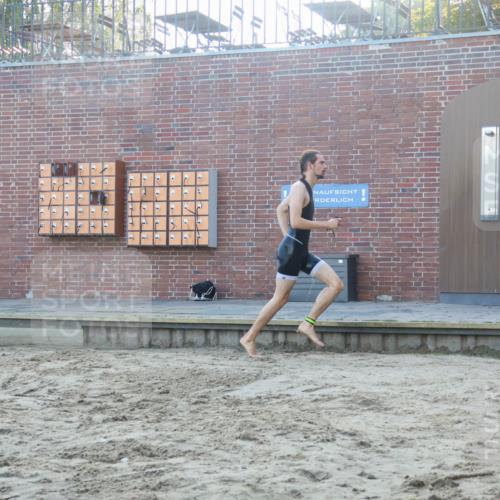 08.09.2024 - Stadtparktriathlon Luisa Fischer http://msf.ph/oto/6995557 08.09.2024 08:46:00 Schwimmen 5, 32, 38, 51, 56 meine-sportfotos.de