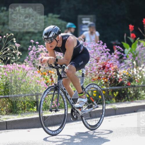 08.09.2024 - Stadtparktriathlon Zöllner http://msf.ph/oto/6995564 08.09.2024 12:09:29 Radfahren 672, 778, 839 meine-sportfotos.de