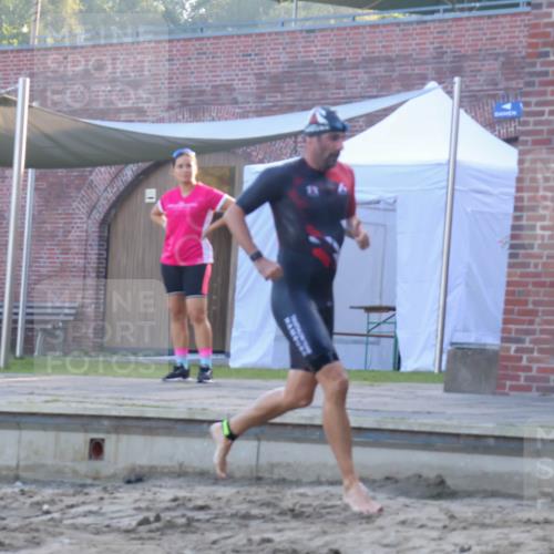 08.09.2024 - Stadtparktriathlon Luisa Fischer http://msf.ph/oto/6995566 08.09.2024 08:46:03 Schwimmen 5, 32, 38, 51, 56 meine-sportfotos.de