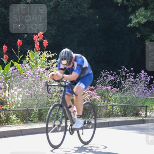 08.09.2024 - Stadtparktriathlon Zöllner http://msf.ph/oto/6995593 08.09.2024 12:09:55 Radfahren 683, 711, 740, 800 meine-sportfotos.de