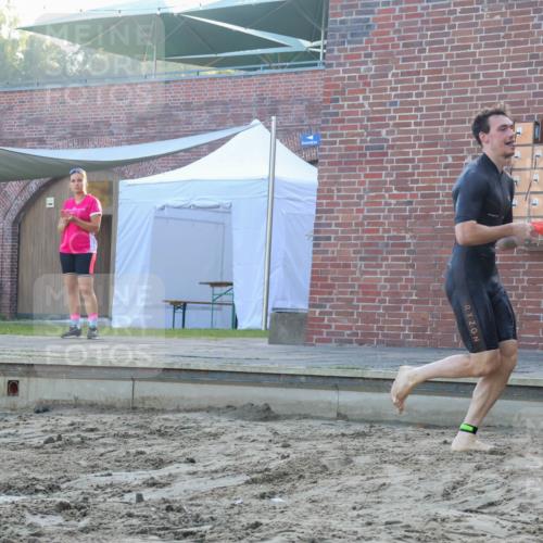 08.09.2024 - Stadtparktriathlon Luisa Fischer http://msf.ph/oto/6995594 08.09.2024 08:46:07 Schwimmen 5, 32, 38, 51 meine-sportfotos.de