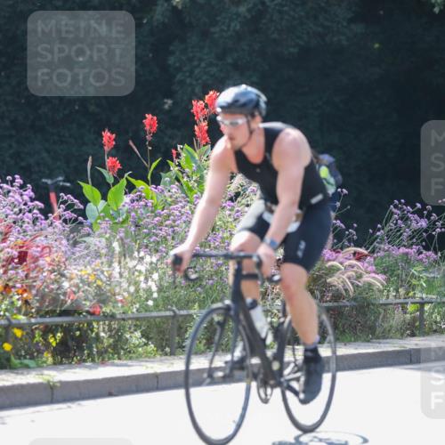 08.09.2024 - Stadtparktriathlon Zöllner http://msf.ph/oto/6995641 08.09.2024 12:10:39 Radfahren 691, 780, 793, 802, 806, 831, 833, 844 meine-sportfotos.de
