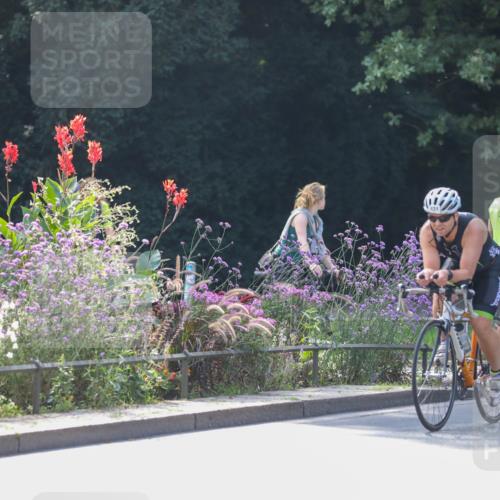 08.09.2024 - Stadtparktriathlon Zöllner http://msf.ph/oto/6995654 08.09.2024 12:10:43 Radfahren 691, 802, 806, 831, 844 meine-sportfotos.de