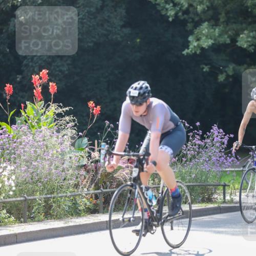 08.09.2024 - Stadtparktriathlon Zöllner http://msf.ph/oto/6995680 08.09.2024 12:11:20 Radfahren 692, 759, 761, 828 meine-sportfotos.de