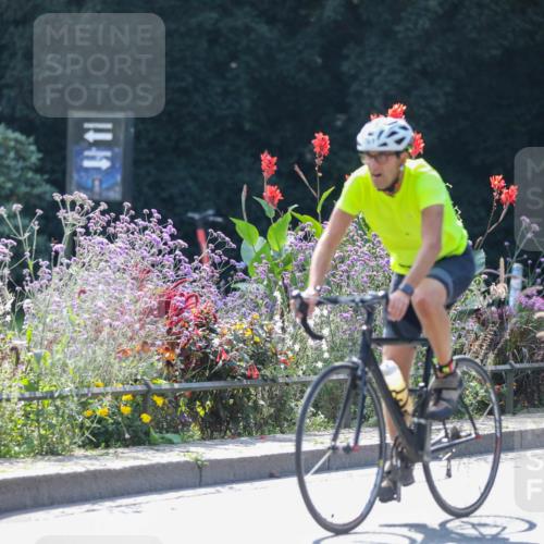 08.09.2024 - Stadtparktriathlon Zöllner http://msf.ph/oto/6995691 08.09.2024 12:11:28 Radfahren 739, 759, 761, 805 meine-sportfotos.de