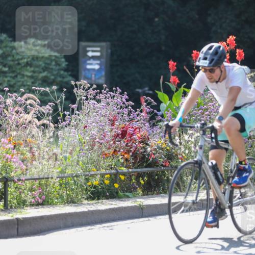 08.09.2024 - Stadtparktriathlon Zöllner http://msf.ph/oto/6995741 08.09.2024 12:12:10 Radfahren 591, 688, 719, 762, 777, 818 meine-sportfotos.de