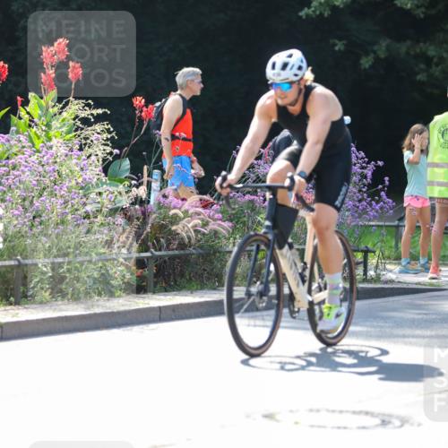 08.09.2024 - Stadtparktriathlon Zöllner http://msf.ph/oto/6995798 08.09.2024 12:12:44 Radfahren 734, 749, 765, 836, 837, 843 meine-sportfotos.de