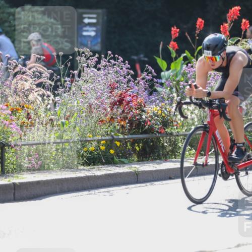 08.09.2024 - Stadtparktriathlon Zöllner http://msf.ph/oto/6995919 08.09.2024 12:14:24 Radfahren 701, 702, 714, 784, 820, 904 meine-sportfotos.de