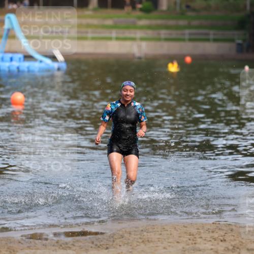 08.09.2024 - Stadtparktriathlon Michael Strokosch http://msf.ph/oto/6995925 08.09.2024 12:19:22 Schwimmen 895 meine-sportfotos.de