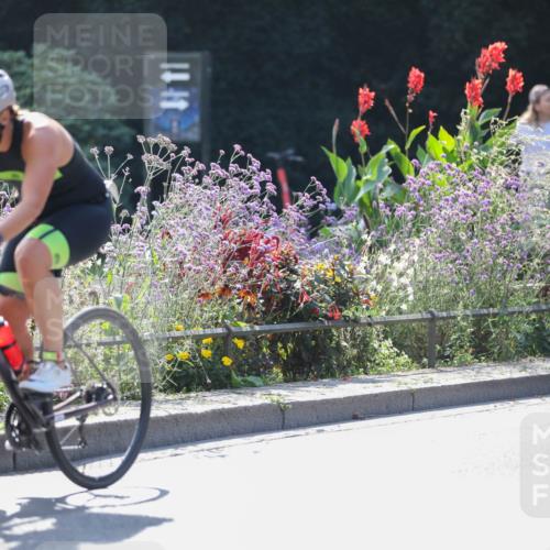 08.09.2024 - Stadtparktriathlon Zöllner http://msf.ph/oto/6995931 08.09.2024 12:14:28 Radfahren 701, 702, 714, 820, 904 meine-sportfotos.de