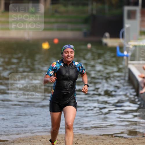 08.09.2024 - Stadtparktriathlon Michael Strokosch http://msf.ph/oto/6995968 08.09.2024 12:19:24 Schwimmen 895 meine-sportfotos.de