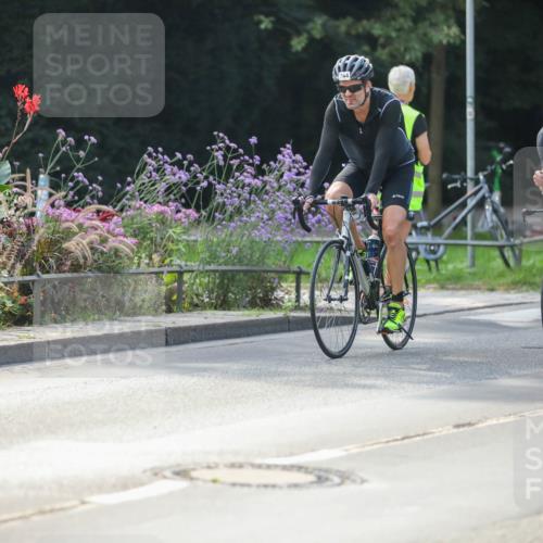 08.09.2024 - Stadtparktriathlon Zöllner http://msf.ph/oto/6995978 08.09.2024 12:15:03 Radfahren 744, 752, 764, 773, 795, 809 meine-sportfotos.de