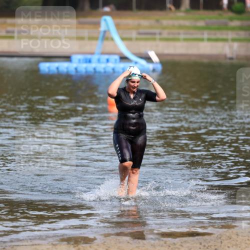 08.09.2024 - Stadtparktriathlon Michael Strokosch http://msf.ph/oto/6996010 08.09.2024 12:21:30 Schwimmen 920 meine-sportfotos.de