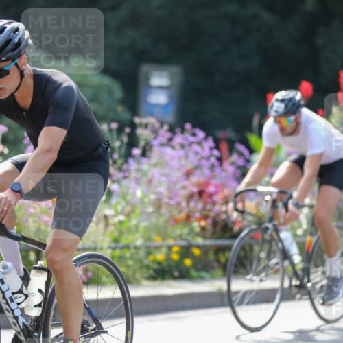 08.09.2024 - Stadtparktriathlon Zöllner http://msf.ph/oto/6996023 08.09.2024 12:15:08 Radfahren 752, 764, 795, 809 meine-sportfotos.de