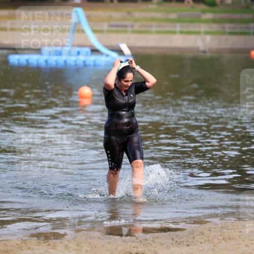 08.09.2024 - Stadtparktriathlon Michael Strokosch http://msf.ph/oto/6996025 08.09.2024 12:21:30 Schwimmen 920 meine-sportfotos.de