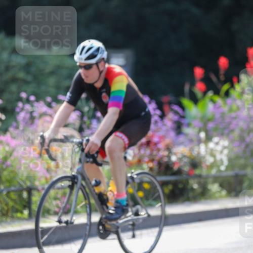 08.09.2024 - Stadtparktriathlon Zöllner http://msf.ph/oto/6996045 08.09.2024 12:15:54 Radfahren 678, 687, 737, 789, 842 meine-sportfotos.de