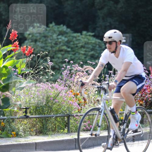 08.09.2024 - Stadtparktriathlon Zöllner http://msf.ph/oto/6996059 08.09.2024 12:15:57 Radfahren 678, 687, 737, 839 meine-sportfotos.de