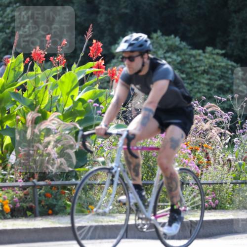 08.09.2024 - Stadtparktriathlon Zöllner http://msf.ph/oto/6996078 08.09.2024 12:16:12 Radfahren 717, 736 meine-sportfotos.de