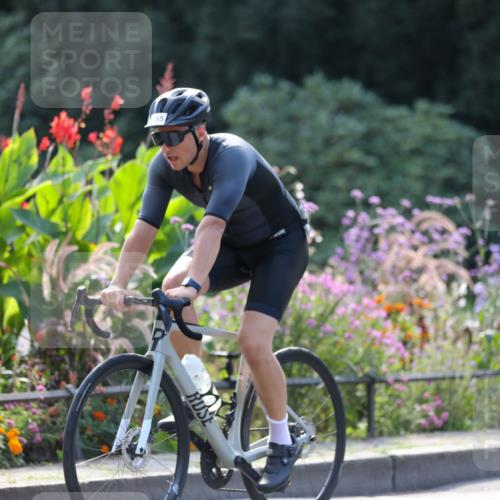 08.09.2024 - Stadtparktriathlon Zöllner http://msf.ph/oto/6996112 08.09.2024 12:16:38 Radfahren 681, 755, 770 meine-sportfotos.de