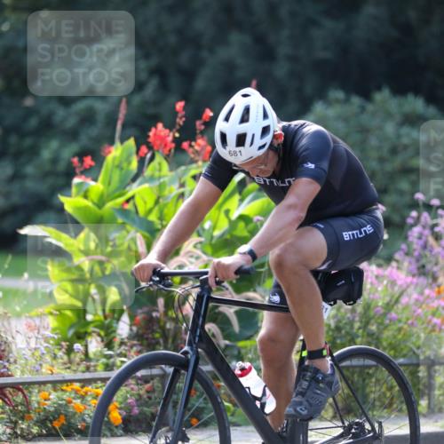 08.09.2024 - Stadtparktriathlon Zöllner http://msf.ph/oto/6996117 08.09.2024 12:16:42 Radfahren 681, 770 meine-sportfotos.de
