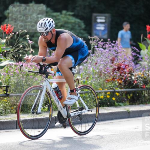 08.09.2024 - Stadtparktriathlon Zöllner http://msf.ph/oto/6996132 08.09.2024 12:17:00 Radfahren 774, 780, 794, 826, 894 meine-sportfotos.de