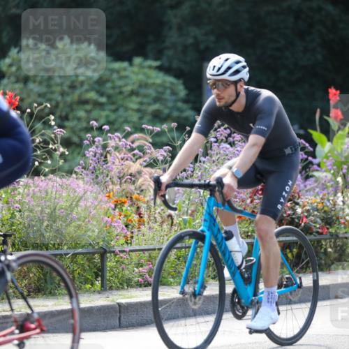 08.09.2024 - Stadtparktriathlon Zöllner http://msf.ph/oto/6996191 08.09.2024 12:17:18 Radfahren 771, 793, 825, 833, 852, 880 meine-sportfotos.de