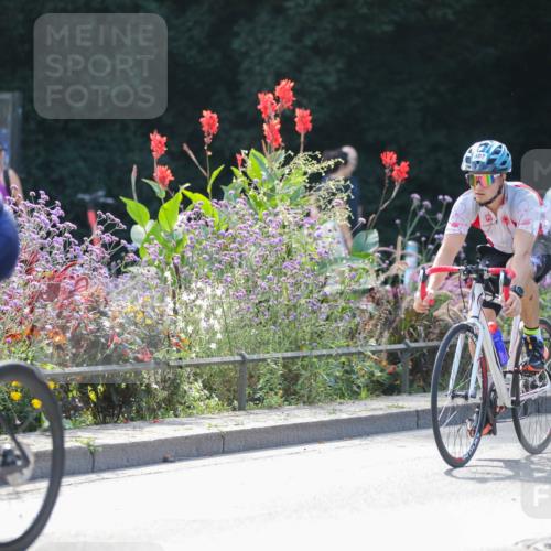 08.09.2024 - Stadtparktriathlon Zöllner http://msf.ph/oto/6996340 08.09.2024 12:18:33 Radfahren 748, 758, 807, 877 meine-sportfotos.de