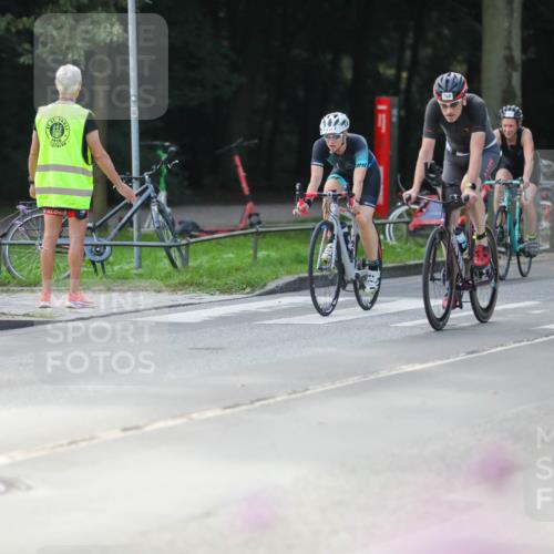 08.09.2024 - Stadtparktriathlon Zöllner http://msf.ph/oto/6996347 08.09.2024 12:18:48 Radfahren 572, 768, 844, 859, 887, 899, 936 meine-sportfotos.de