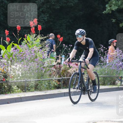 08.09.2024 - Stadtparktriathlon Zöllner http://msf.ph/oto/6996465 08.09.2024 12:19:36 Radfahren 786, 791, 817, 818, 832, 836, 837, 838, 843, 866, 868, 925, 941 meine-sportfotos.de
