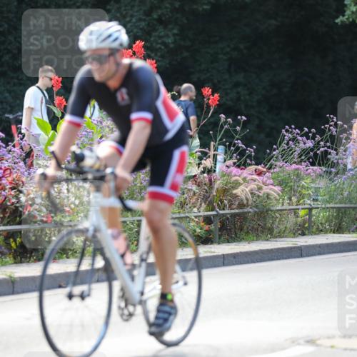 08.09.2024 - Stadtparktriathlon Zöllner http://msf.ph/oto/6996480 08.09.2024 12:19:38 Radfahren 761, 786, 791, 817, 818, 832, 836, 837, 838, 843, 866, 868, 925, 941 meine-sportfotos.de