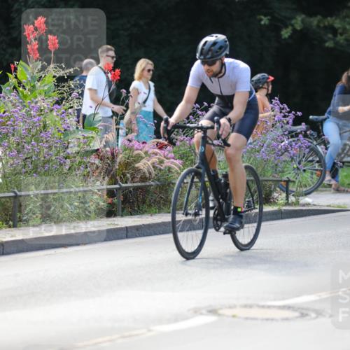 08.09.2024 - Stadtparktriathlon Zöllner http://msf.ph/oto/6996488 08.09.2024 12:19:40 Radfahren 761, 786, 791, 817, 818, 832, 836, 837, 838, 843, 866, 868, 925 meine-sportfotos.de