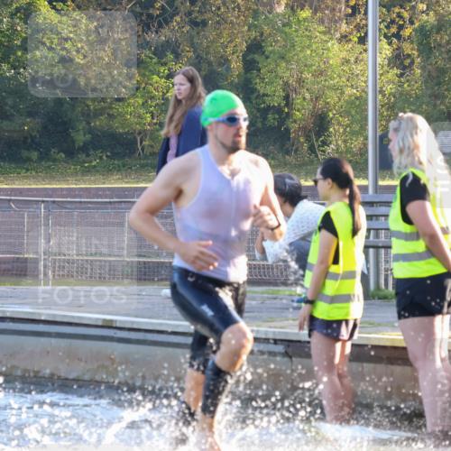 08.09.2024 - Stadtparktriathlon Luisa Fischer http://msf.ph/oto/6996531 08.09.2024 08:57:14 Schwimmen 114, 122 meine-sportfotos.de