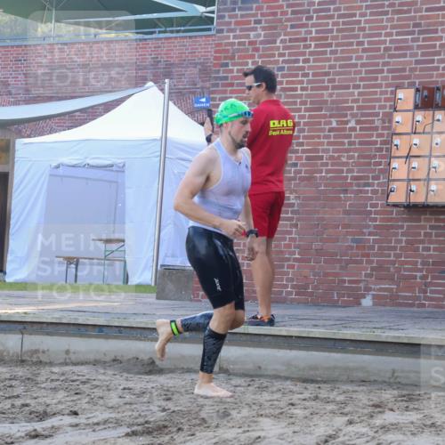 08.09.2024 - Stadtparktriathlon Luisa Fischer http://msf.ph/oto/6996556 08.09.2024 08:57:16 Schwimmen 114, 122 meine-sportfotos.de