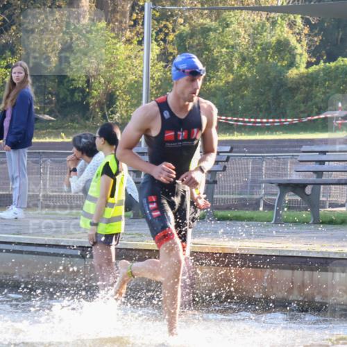08.09.2024 - Stadtparktriathlon Luisa Fischer http://msf.ph/oto/6996567 08.09.2024 08:57:19 Schwimmen 99, 114, 122 meine-sportfotos.de