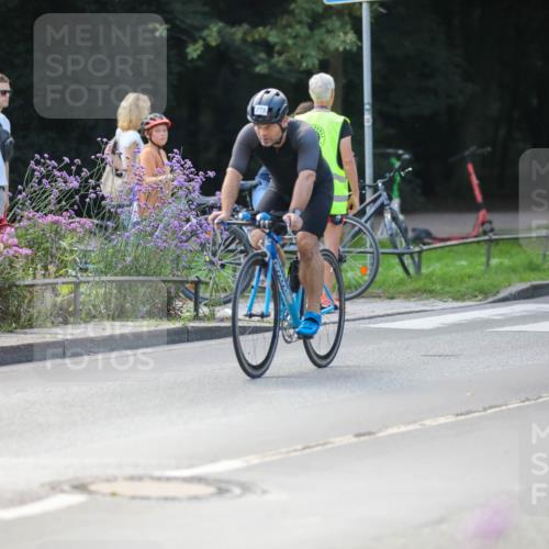 08.09.2024 - Stadtparktriathlon Zöllner http://msf.ph/oto/6996603 08.09.2024 12:19:57 Radfahren 775, 798, 853, 932, 939 meine-sportfotos.de