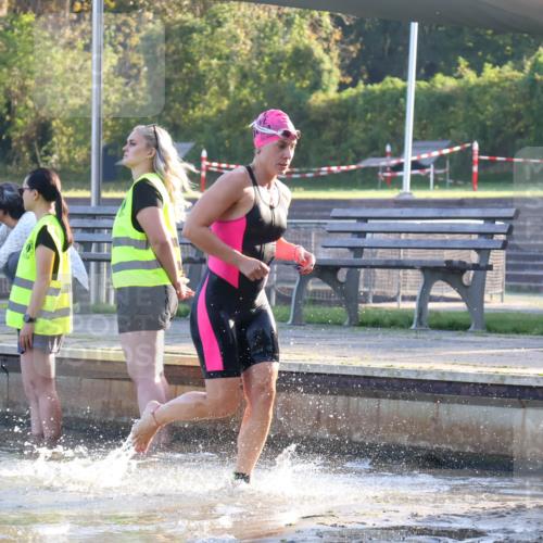 08.09.2024 - Stadtparktriathlon Luisa Fischer http://msf.ph/oto/6996617 08.09.2024 08:57:28 Schwimmen 99, 106, 126 meine-sportfotos.de