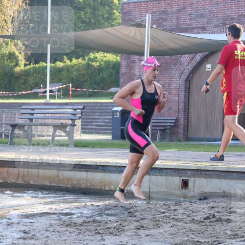 08.09.2024 - Stadtparktriathlon Luisa Fischer http://msf.ph/oto/6996621 08.09.2024 08:57:28 Schwimmen 99, 106, 126 meine-sportfotos.de