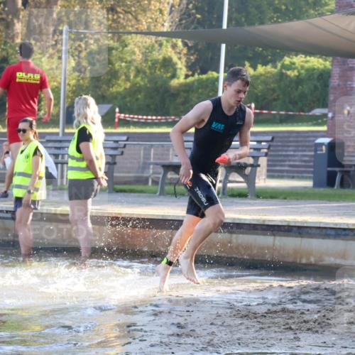 08.09.2024 - Stadtparktriathlon Luisa Fischer http://msf.ph/oto/6996654 08.09.2024 08:57:34 Schwimmen 99, 106, 126 meine-sportfotos.de