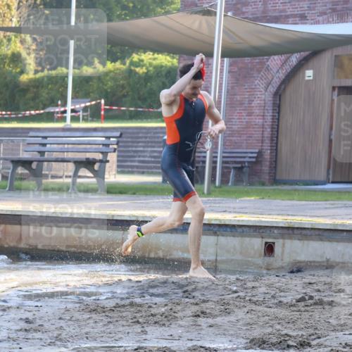 08.09.2024 - Stadtparktriathlon Luisa Fischer http://msf.ph/oto/6996669 08.09.2024 08:57:36 Schwimmen 106, 126 meine-sportfotos.de