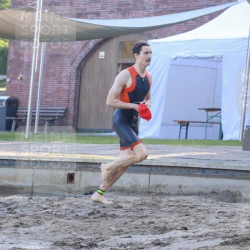 08.09.2024 - Stadtparktriathlon Luisa Fischer http://msf.ph/oto/6996673 08.09.2024 08:57:36 Schwimmen 106, 126 meine-sportfotos.de